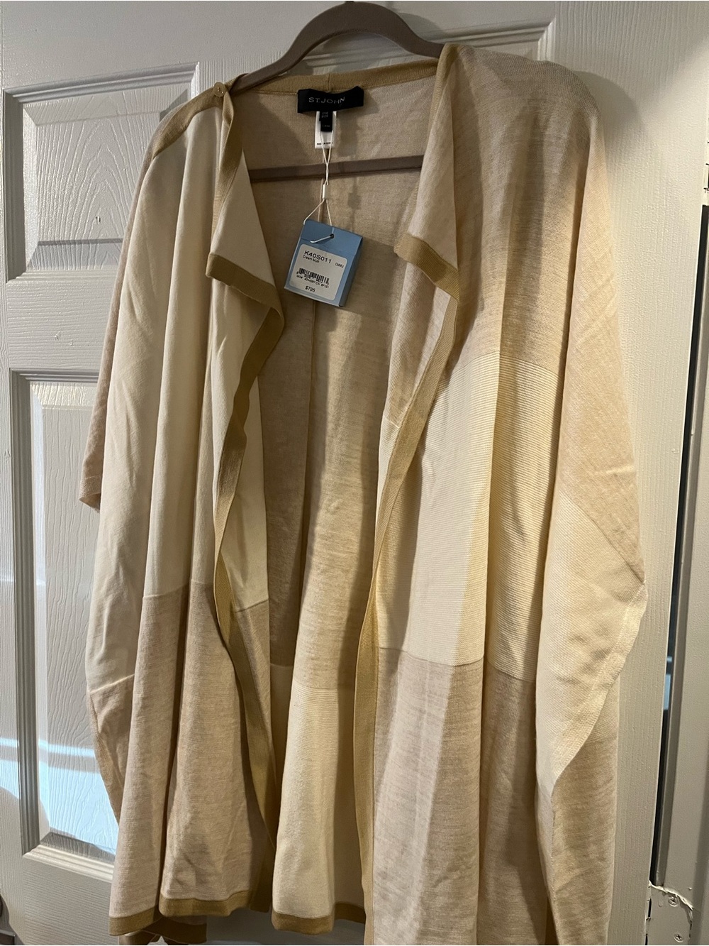 ST JOHN EVER SO SOFT SWEATER CAPE